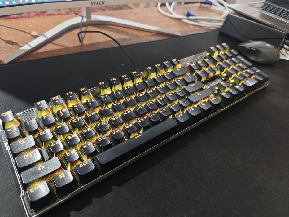 Клавиатура Bloody B810R