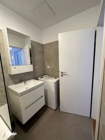 2 Camere | Herastrau | Soseaua Nordului | Aviatiei | Metrou |