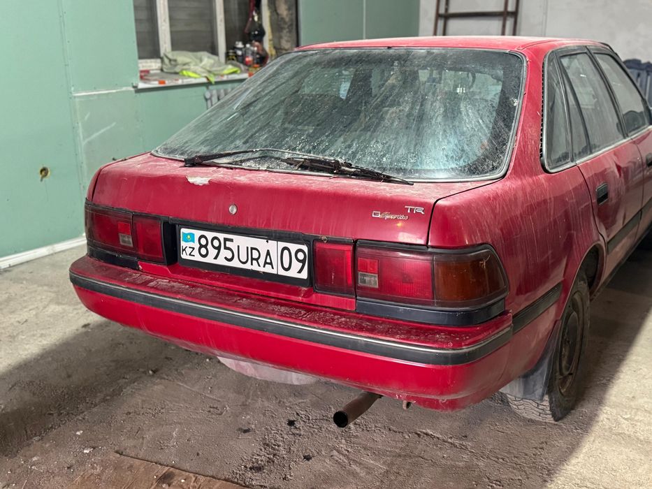 Продам toyota carina2