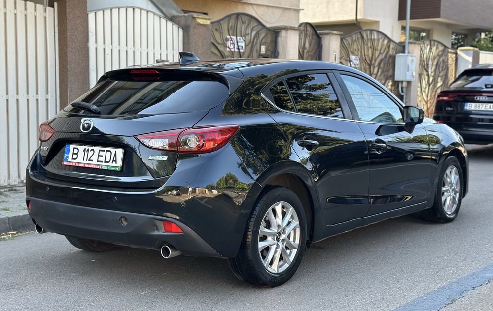 Mazda 3 Hatchback 2014