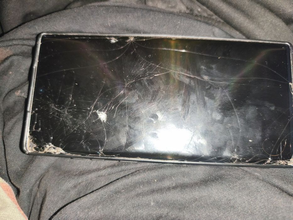 Vand samsung note 10+ se vede starea