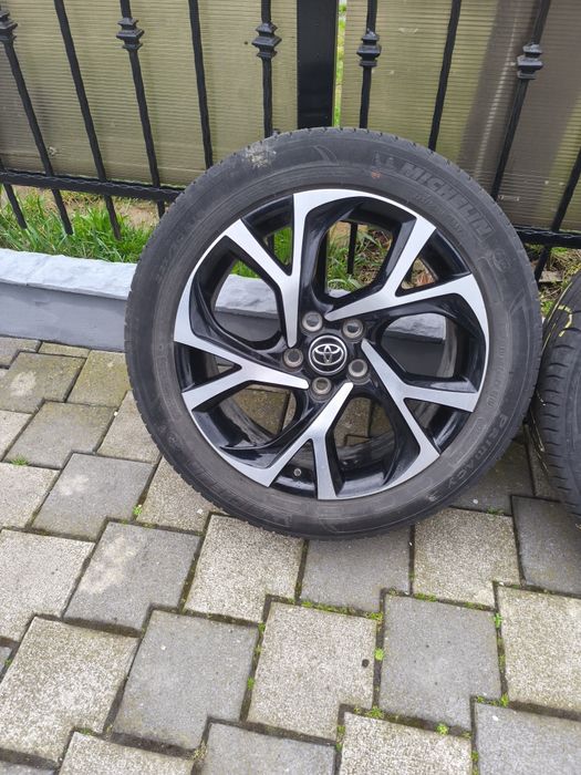 Roți originale Toyota CHR R18