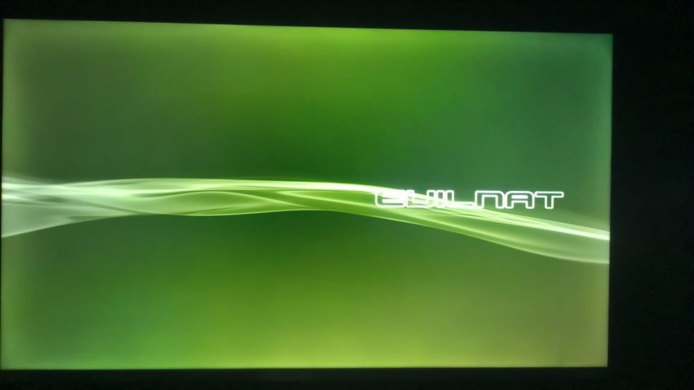 Продам Sony PlayStation 3 slim 500Gb памяти!