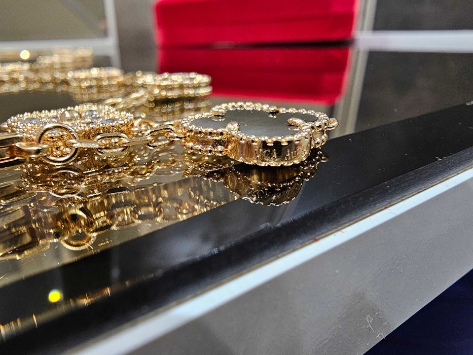 Van Cleef & Arpels VCA Rose 20 Motifs Diamond Grey Alhambra Колие