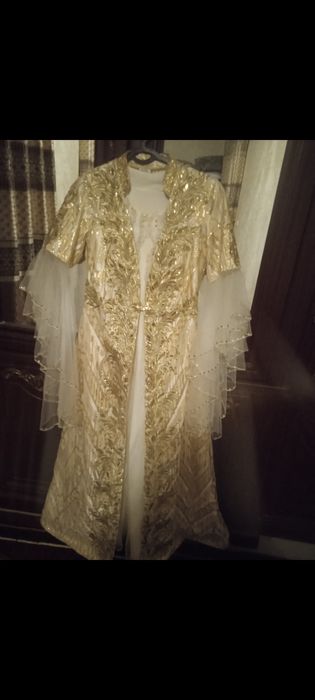 Ansambl koyle bir marta kiyilgan faqat