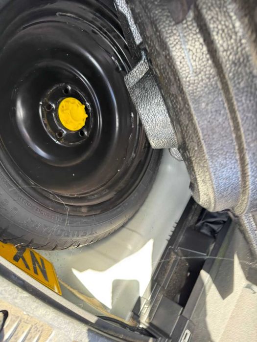 На части Тойота Авенсис Toyota Avensis 1.6 d4d 2016