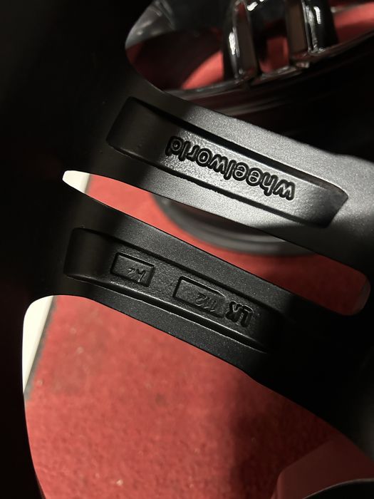 17 цола  5х112 Audi A4 A5 A6 Skoda VW Passat Tiguan Golf Touaran