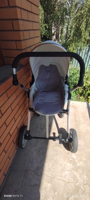 Коляска детская прогулочная