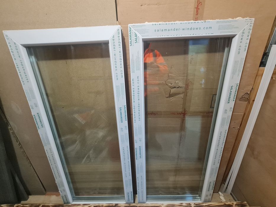 Geam fix tripan alb  salamander.