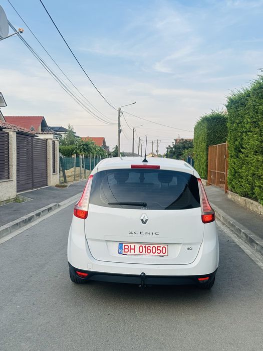 Renault grand scenic 1.6 2013 7 locuri