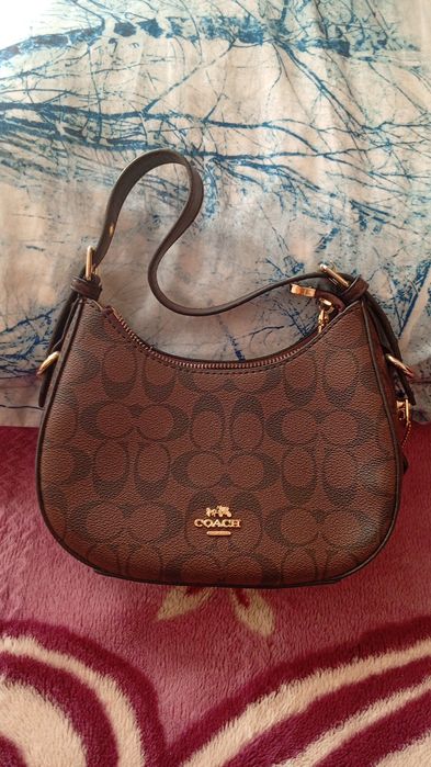 Сумочки две коженные