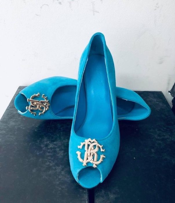 Обувки естествен велур на ток