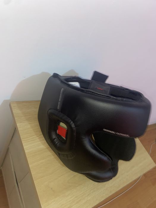 Cască de box ,outshock