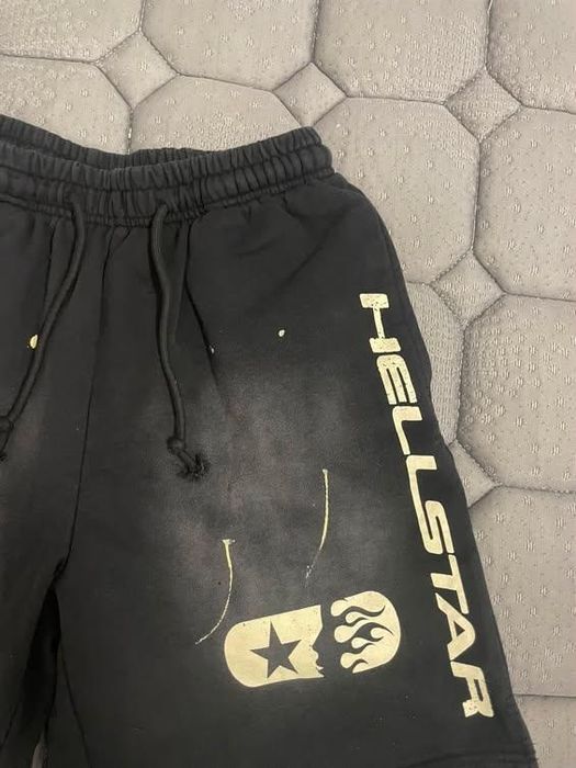 Pantaloni hellstar