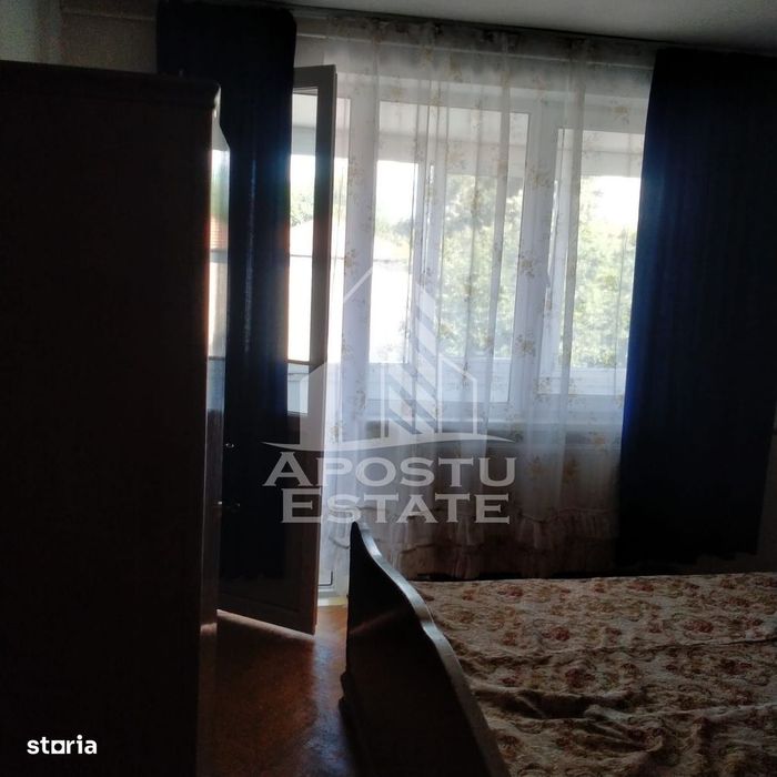 Apartament 3 camere, decomandat cu centrala proprie langa Medicina — fotografia 3
