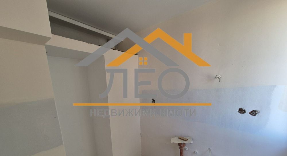 Продава се Тристаен апартамент в Севлиево - 117 кв.м за 1069 €/кв.м - Снимка #9