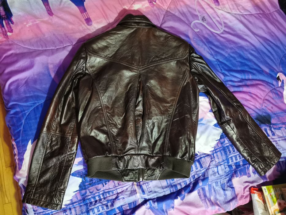 Кафяво кожено яке