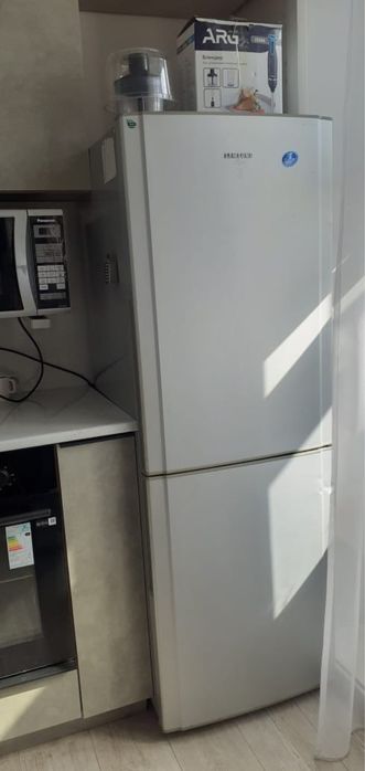 продам холодильник