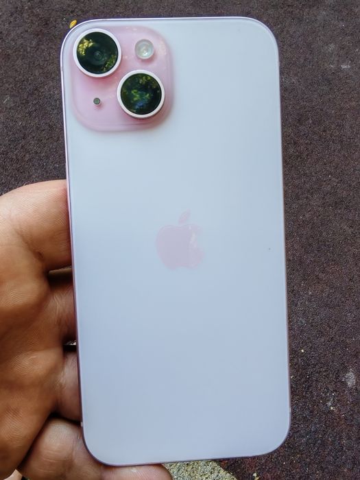 iPhone 15 simplu