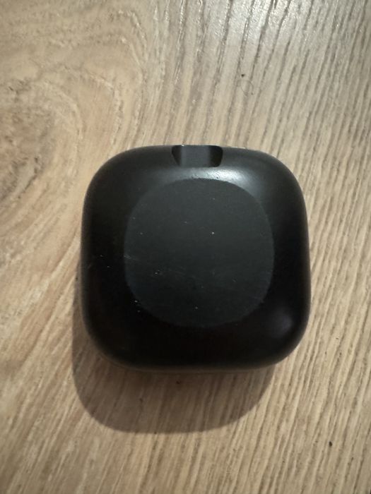 Beats Fit Pro carcasa si casca stanga