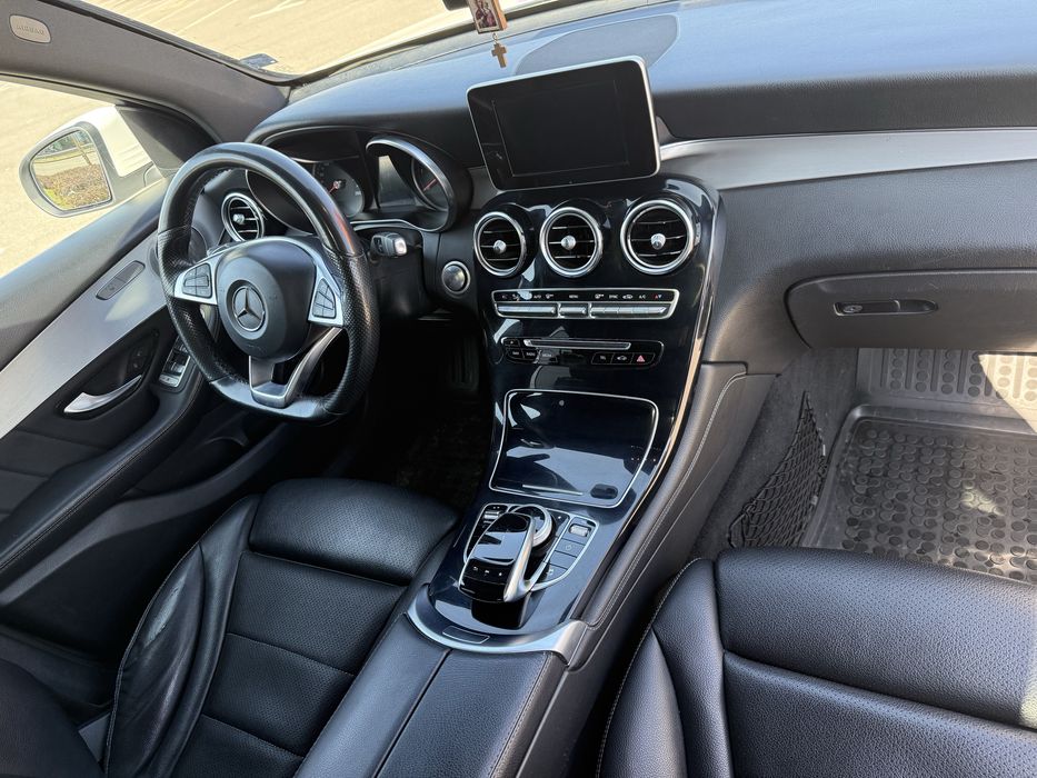 Mercedes GLC 220 AMG/Burmester/2018/170hp