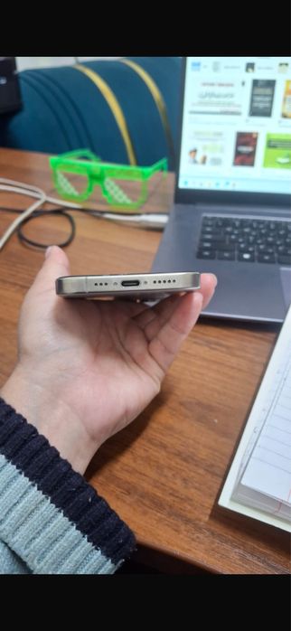 Продам Айфон 15 про