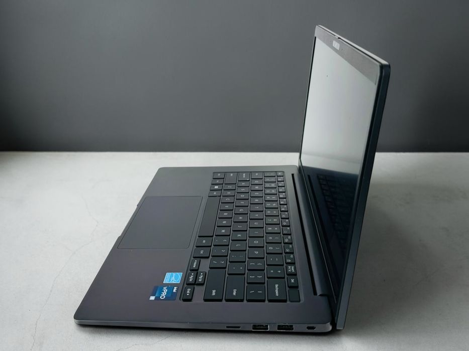 Лаптоп Samsung Galaxy Book 2 14" Full HD i5-1250P 16RAM 256SSD Гаранция!