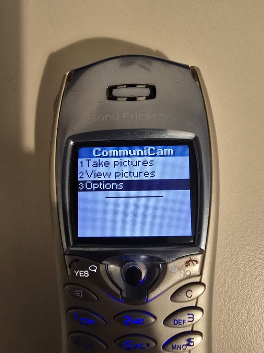Sony Ericsson T68i +  Camera foto