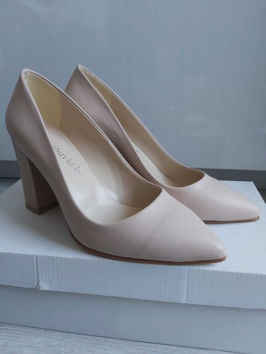 Нови дамски обувки на ток естествена кожа, 37 номер