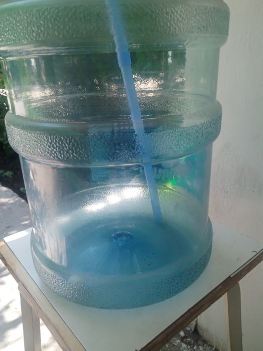 продам бутыль с насосам бу