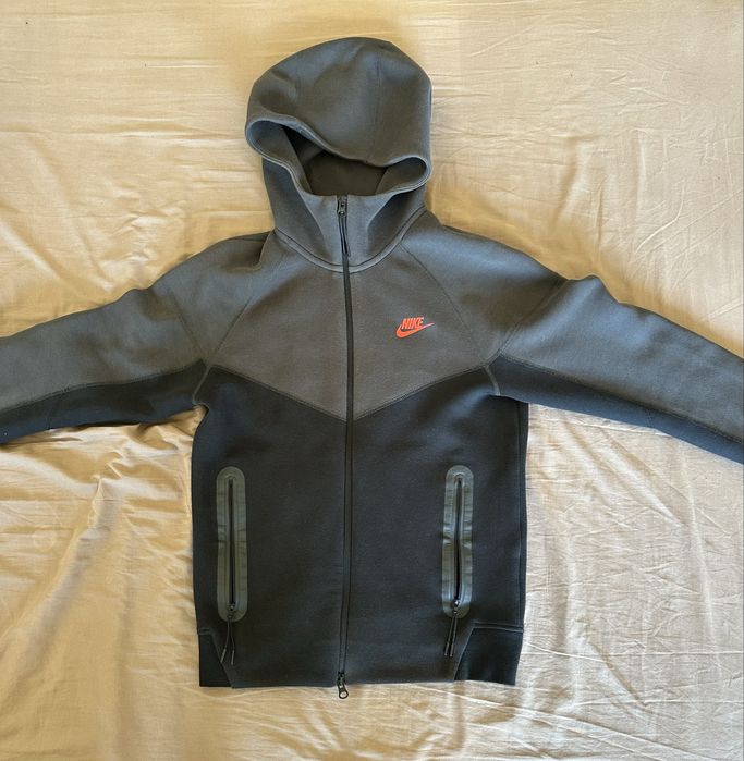 Nike Tech Fleece