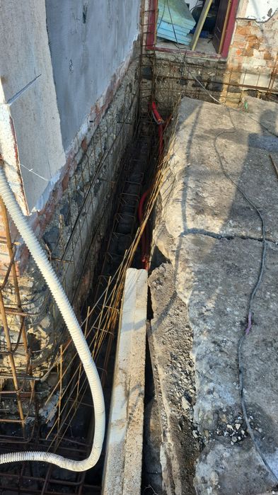 Firma decoconstruct srl