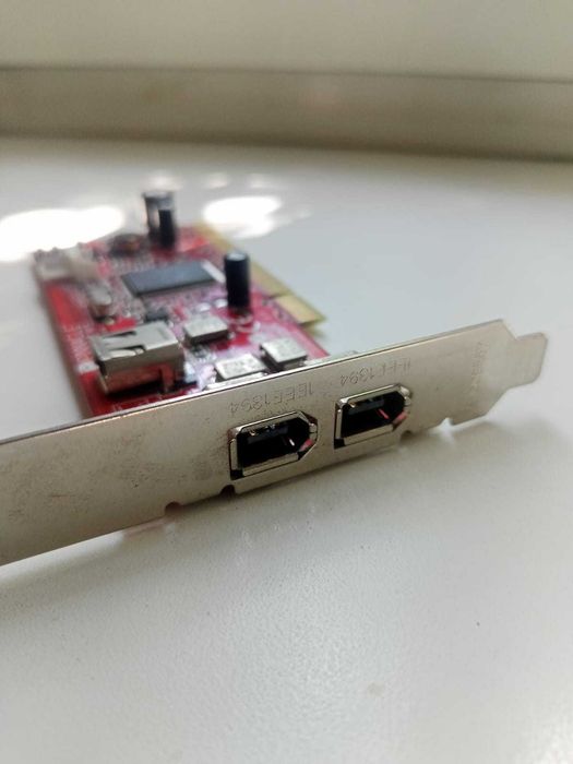 Плата видеозахвата PCI FireWire IEEE 1394 Pinnacle Studio