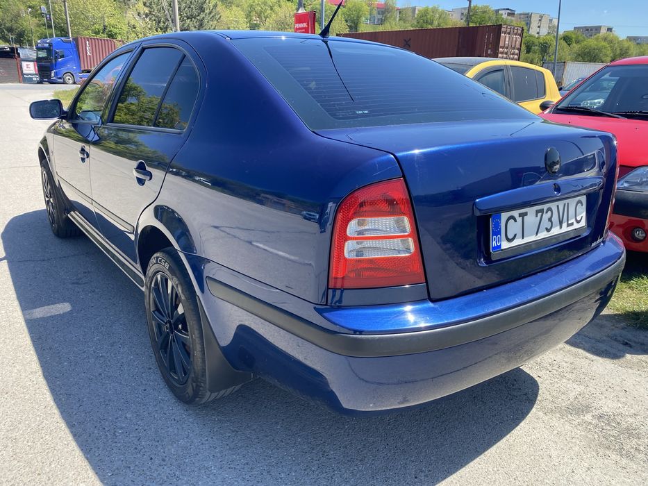 SKODA OCTAVIA TOUR , 1,6 benzina ,AC