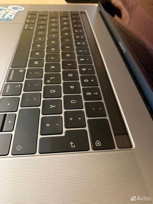 Macbook Pro 15 2019 i9/32gb RAM/ 512gb SSD