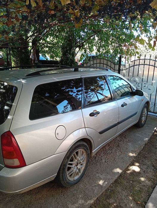 FORD Focus 2001 — imagine 3