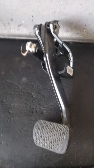 Pedala frana automata mercedes e class w212 c class w204 2.2 cdi a2042902001