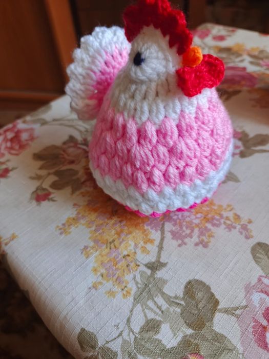 Продам вязанных курочек