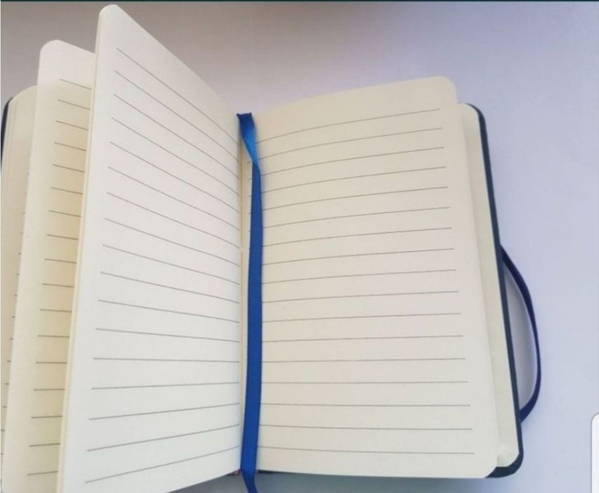 Agendă telefoane sau adrese