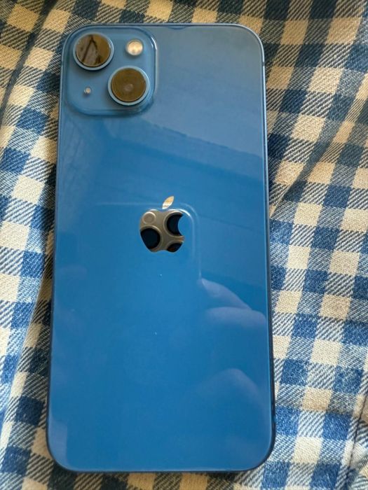 Продам Айфон 13.128гб