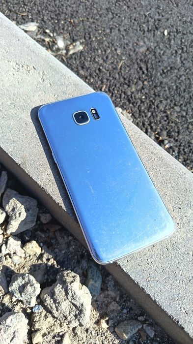Samsung Galaxy S7 Edge 32GB (Silver Titanium)