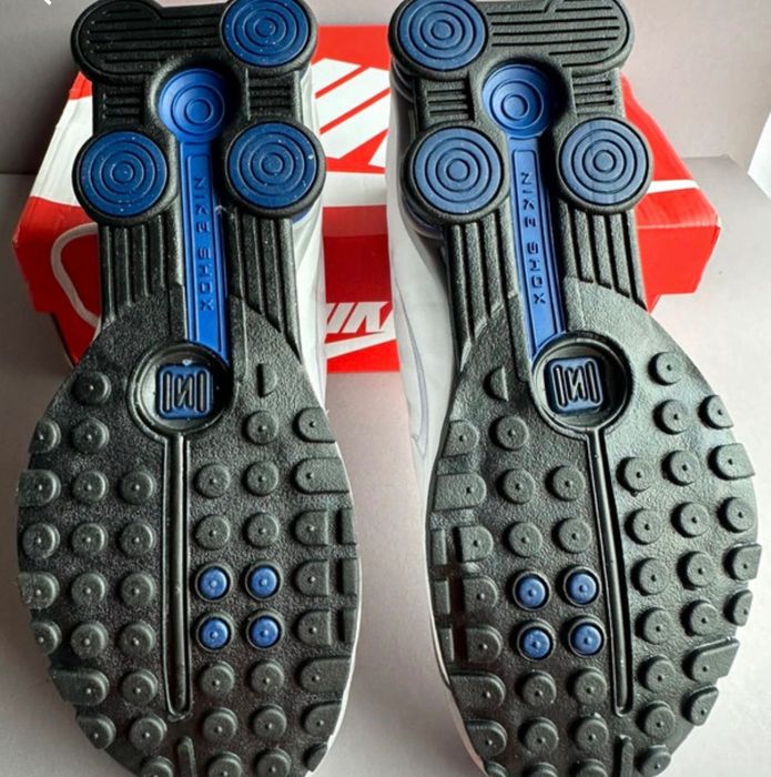 Adidasi Nike Shox R4
