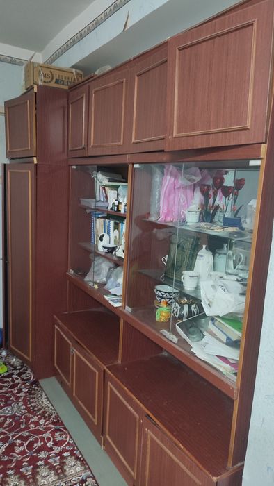 Stenka,mebel sotiladi..