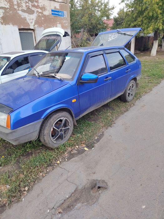 Продам машину 21093
