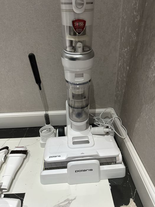 Пылесос Polaris в идеальном состояние