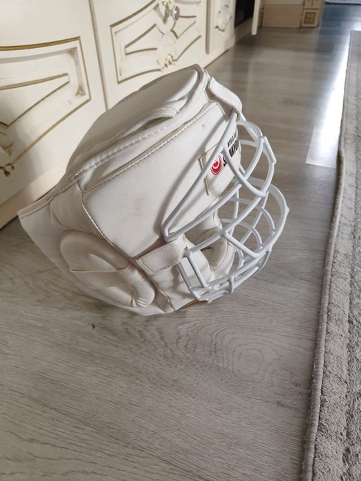 Спортивный шлем для спорта