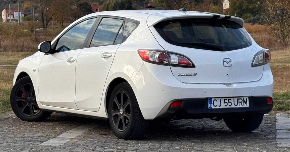 MAZDA 3 2010 — imagine 3