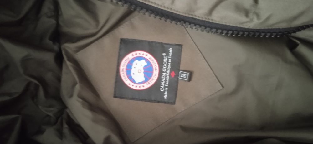 Пуховик  Canada Goose