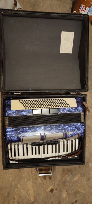 Аккордеон "Восход 3"