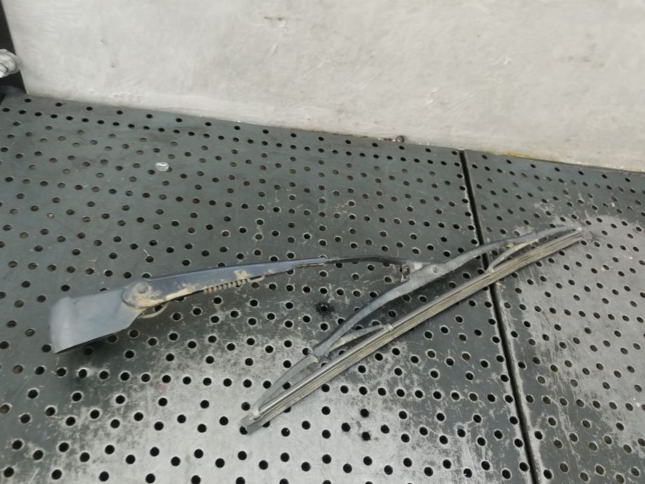 brat stergator haion vw polo 9n  6q6955707